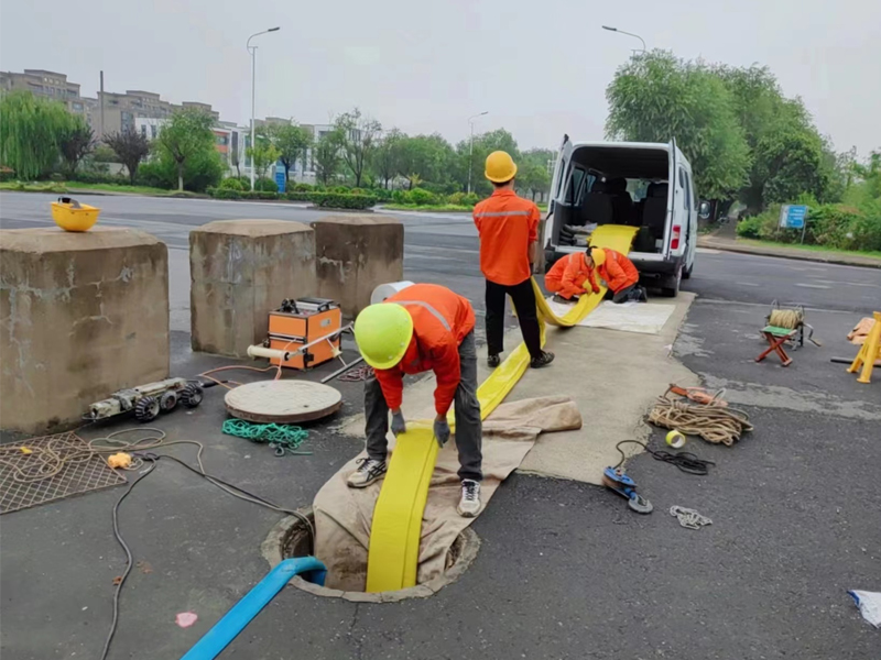 理工大光固化管道修复